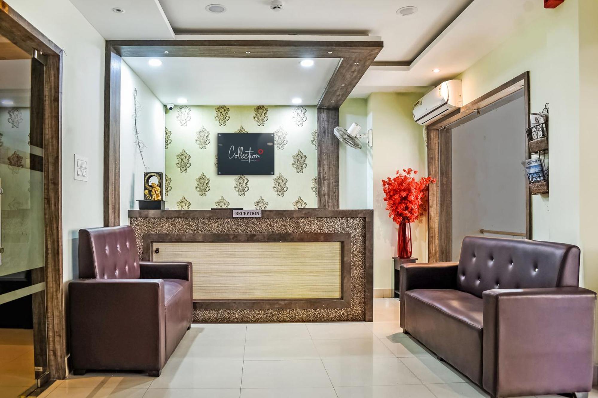 Capital O Jai Adisson Hotel Кътак Екстериор снимка