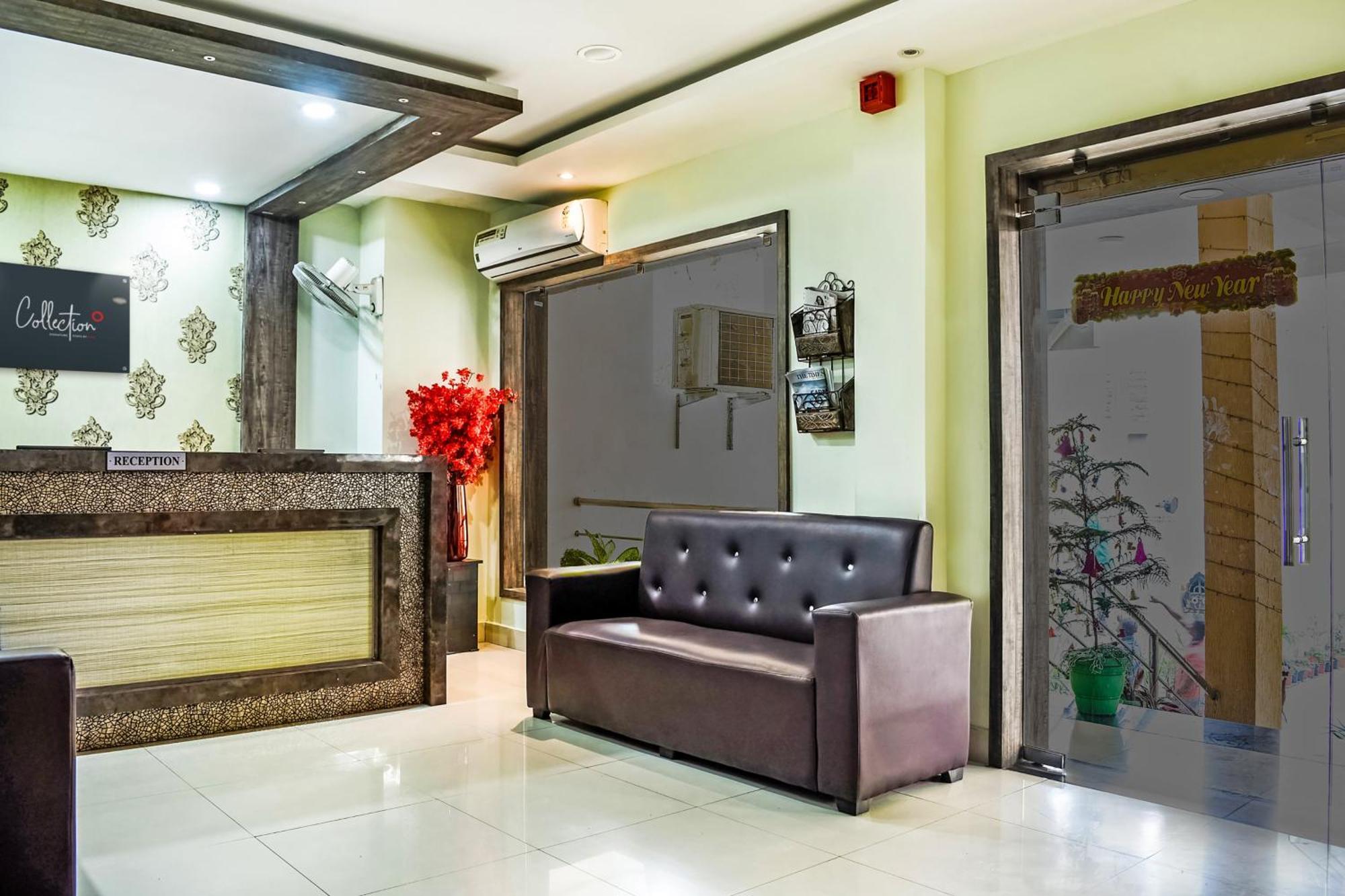 Capital O Jai Adisson Hotel Кътак Екстериор снимка